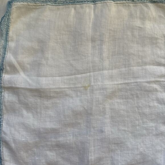 Vintage Hand Crochet Linen Hankies Dainty Handmade Hankerchiefs Lace Set of 7 - Picture 6 of 6